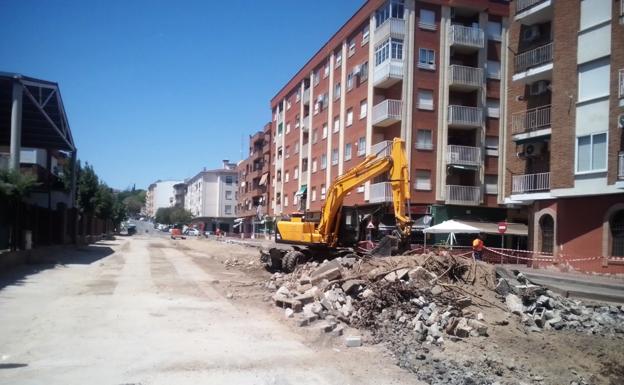 La avenida del Magisterio se transforma poco a poco