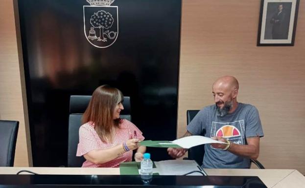 El Ayuntamiento y la Asociación Comercio Moralo firman el segundo convenio de colaboración