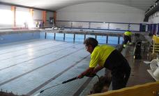 La reforma de las instalaciones térmicas de la piscina, en marcha