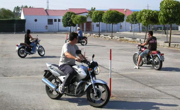 Anterior pista de examen para las motos /MAM
