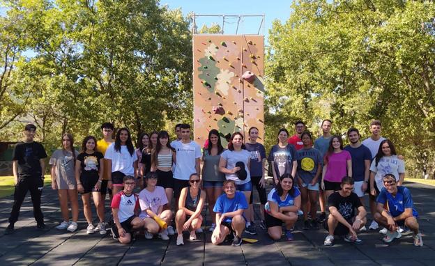 Una excursión a El Salugral abre la Semana de la Juventud