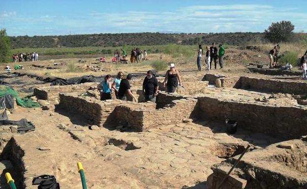 En marcha una nueva campaña de excavaciones en Madinat Albalat
