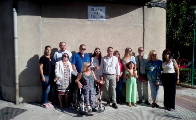 Pepe Vizcaíno da nombre a la plaza donde se ubica la Cruz de los Caídos