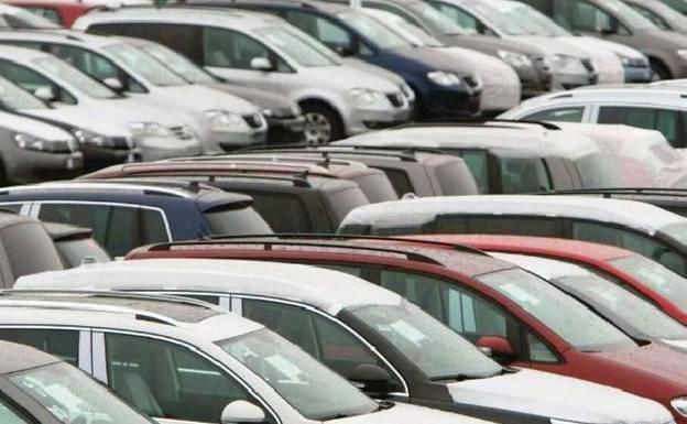 Detenido un vecino de Navalmoral por fingir que paga un coche a través de una aplicación bancaria
