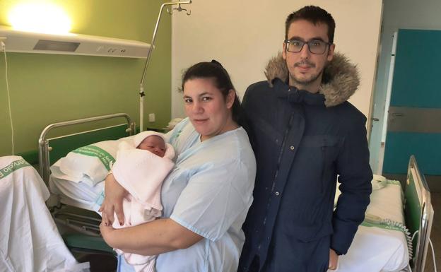 Elena Jiménez, primer nacimiento del 2023 en el Área de Salud