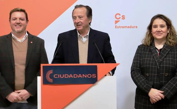 Ciudadanos presenta a J. Máximo Villar como candidato a la alcaldía