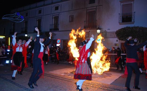 Olivenza revive un año más con 'La Encina' la tradicional Fiesta de Santa Lucía