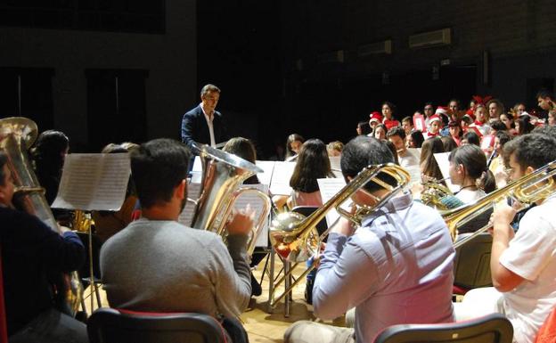 La Escuela Municipal de Música celebra su recital navideño