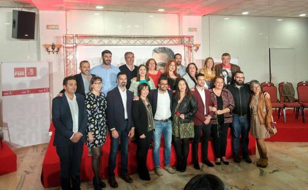 Vara e Ibarra participan en la presentación de la candidatura municipal del PSOE de Olivenza