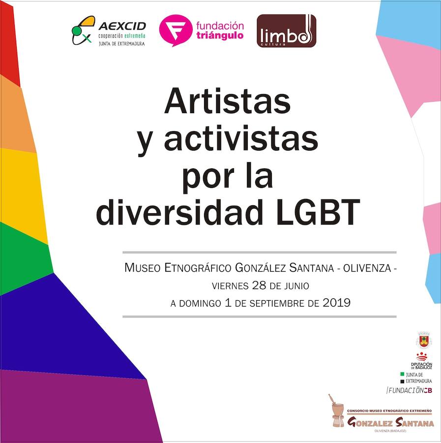 El Museo de Olivenza reúne a artistas y activistas LGBT en una exposición en su patio de armas