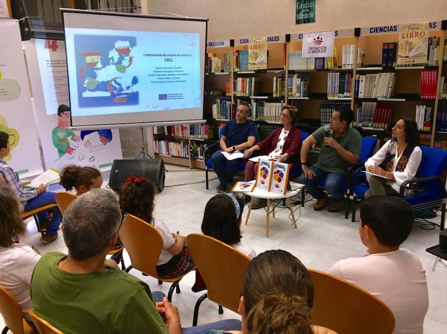Presentadas varias creaciones literarias en la Feria del Libro de Olivenza