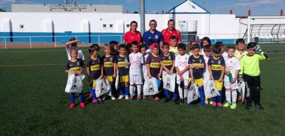 El equipo prebenjamín B de la GMD disputa un partido internacional en Portugal