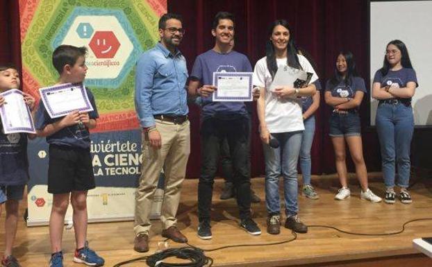 La Escuela de Jóvenes Científicos cierra el curso con la III Feria Local de Ciencias
