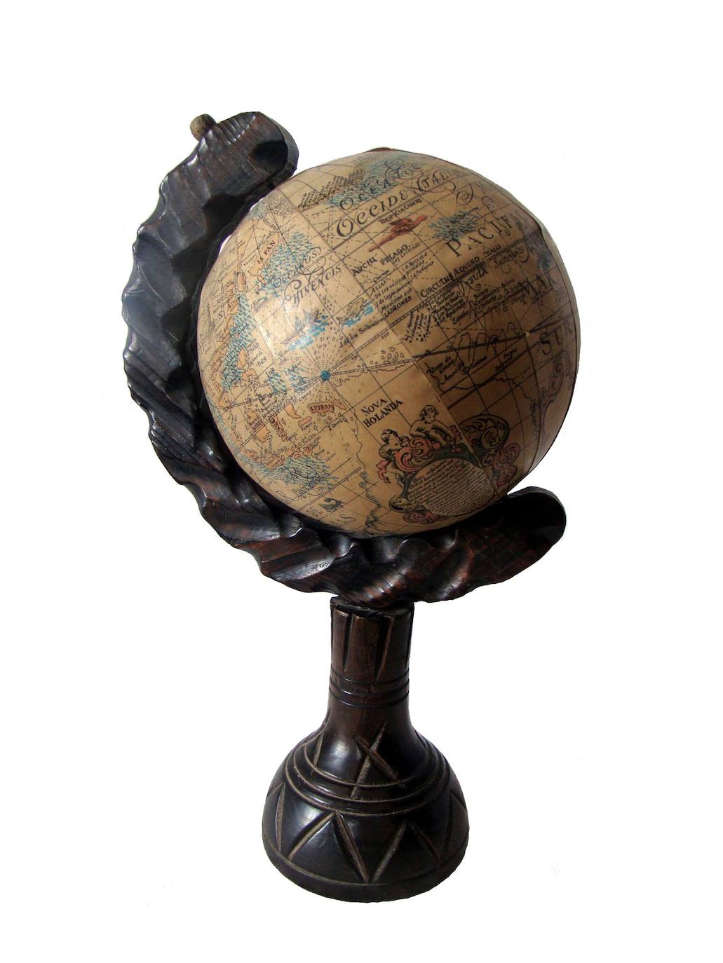 Un globo terráqueo, pieza del mes de septiembre de 2019 en el Museo de Olivenza