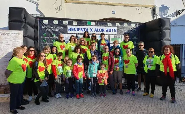 Casi 200 corredores participan en el trail solidario 'Revienta X Alor'