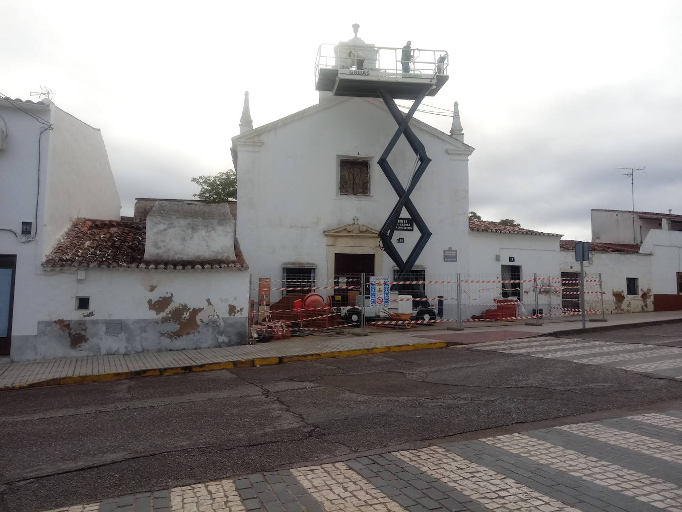 Finalizan las obras de rehabilitación de cubiertas de edificios históricos de Olivenza