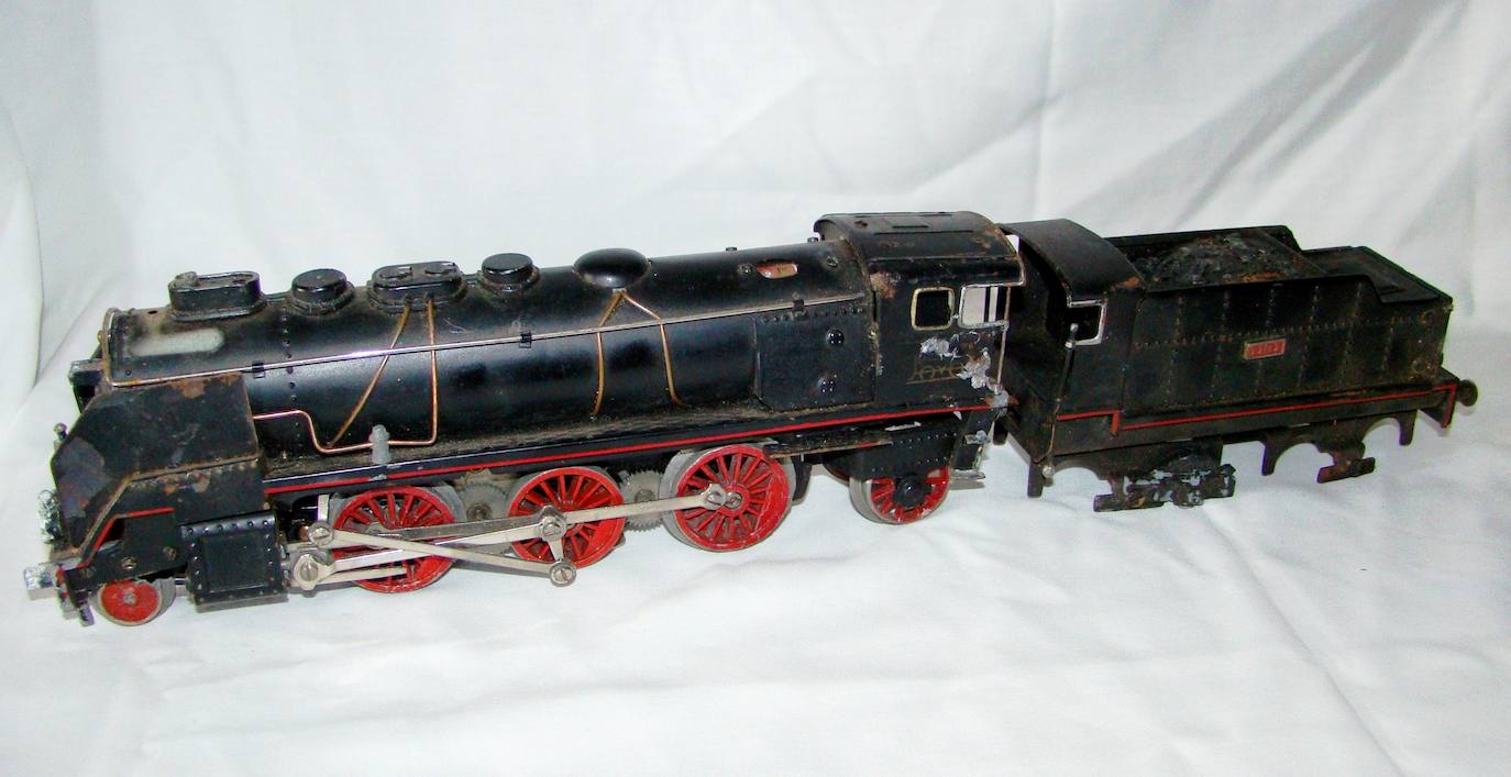 Una locomotora de juguete, pieza del mes de enero 2020 en el Museo de Olivenza