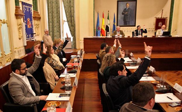 La Diputación de Badajoz apoya la declaración de Fiesta de Interés Turístico Nacional para la Feria del Toro de Olivenza