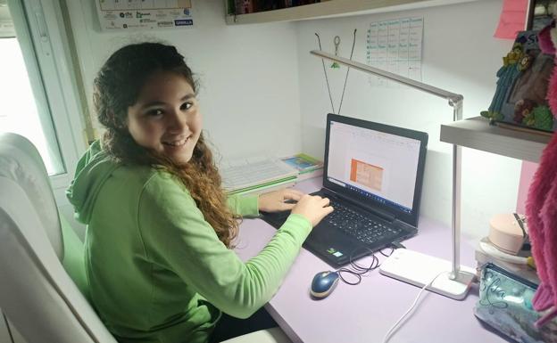 Los dos colegios y el instituto de Olivenza se adaptan con dificultad a la educación a distancia
