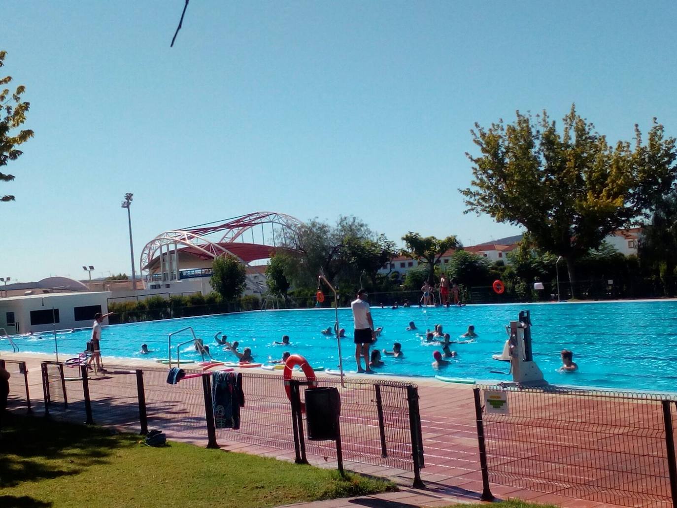 Los municipios de la comarca de Olivenza deciden por unanimidad no celebrar fiestas ni abrir las piscinas este verano