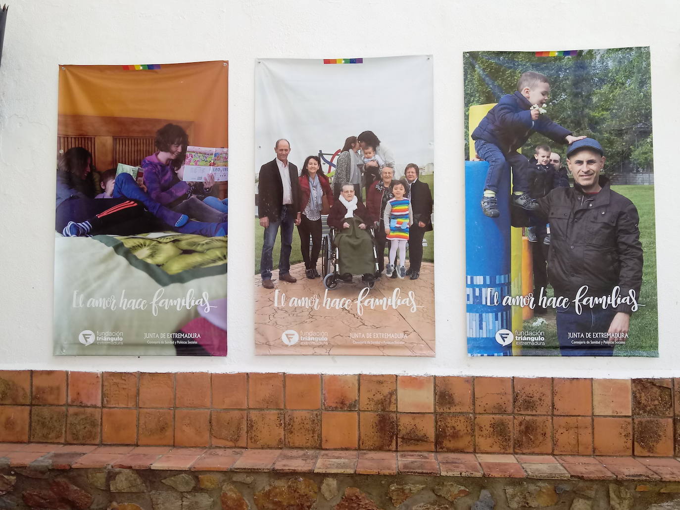 El Museo de Olivenza acogió en junio la exposición fotográfica 'El amor hace familias'