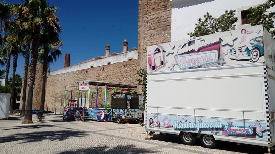 Habilitada una zona de atracciones de feria en apoyo del empresariado local