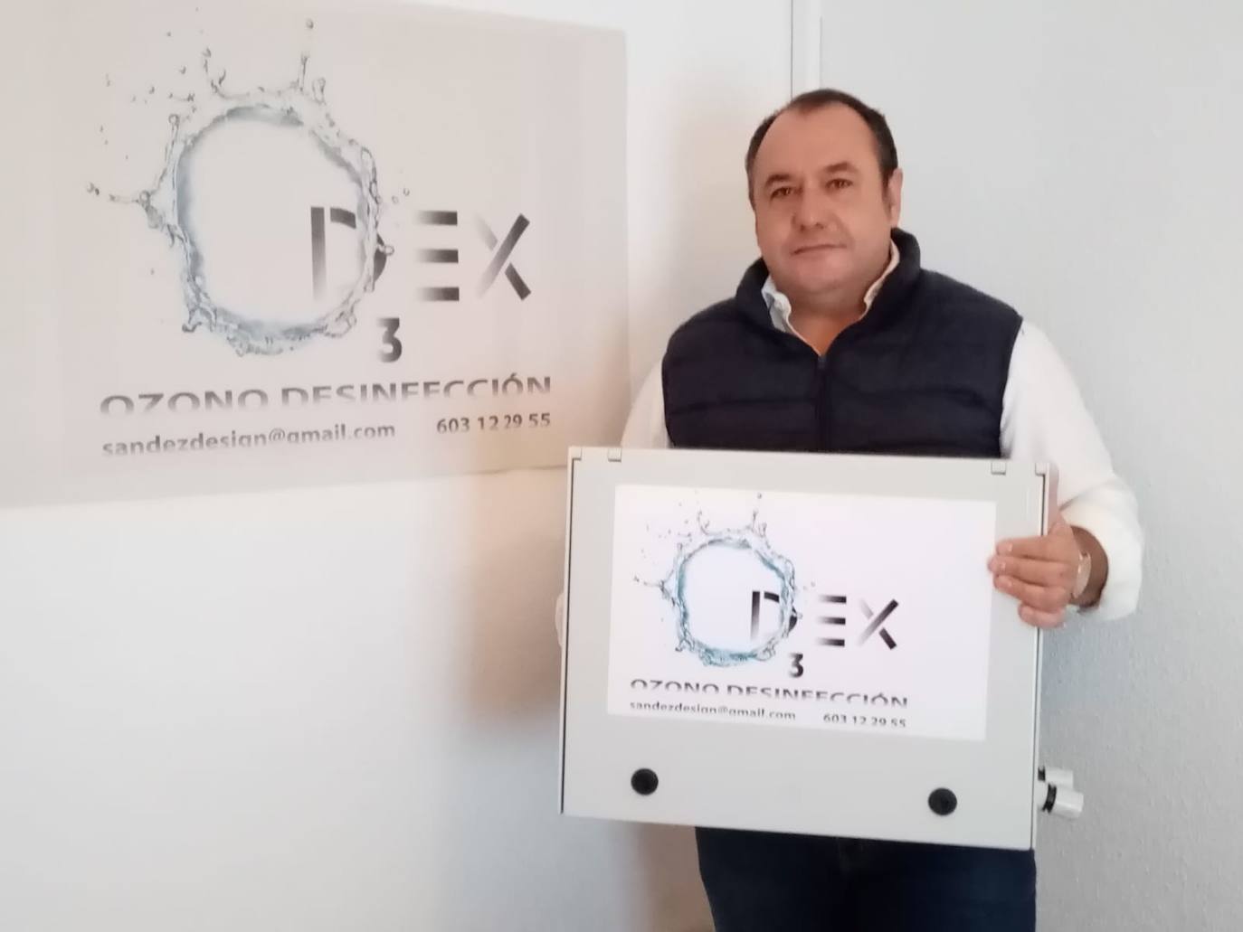 Un empresario oliventino idea un sistema de desinfección de vehículos a bajo coste