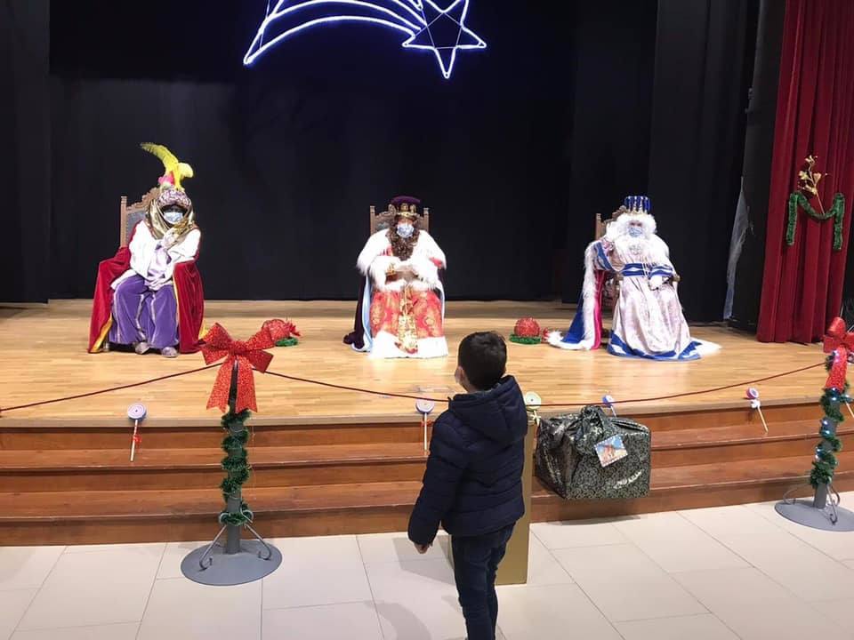 Sus Majestades los Reyes Magos recalan en Olivenza en las Navidades más difíciles
