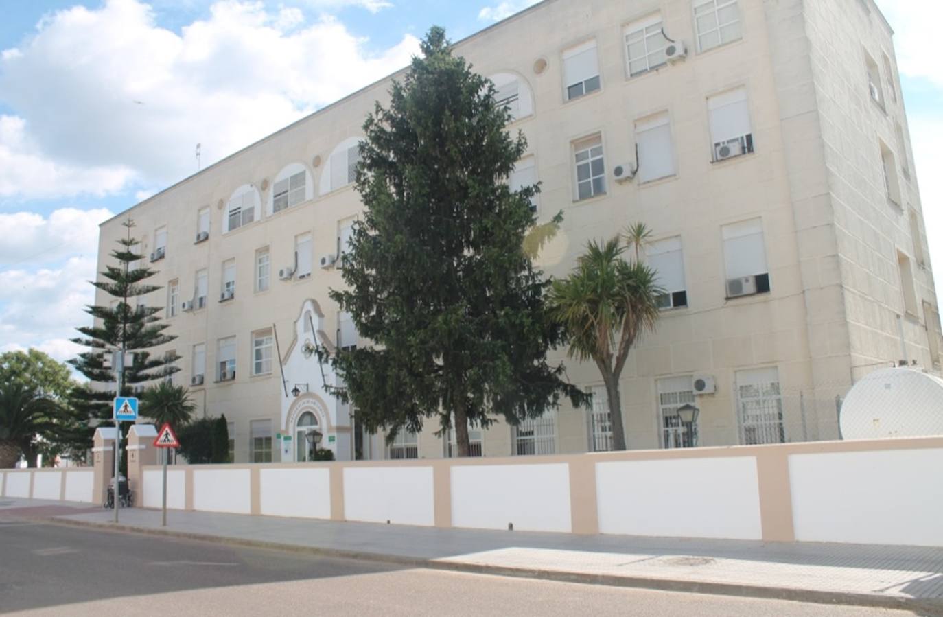 PP e IU de Olivenza critican la vacunación del concejal delegado de la residencia municipal