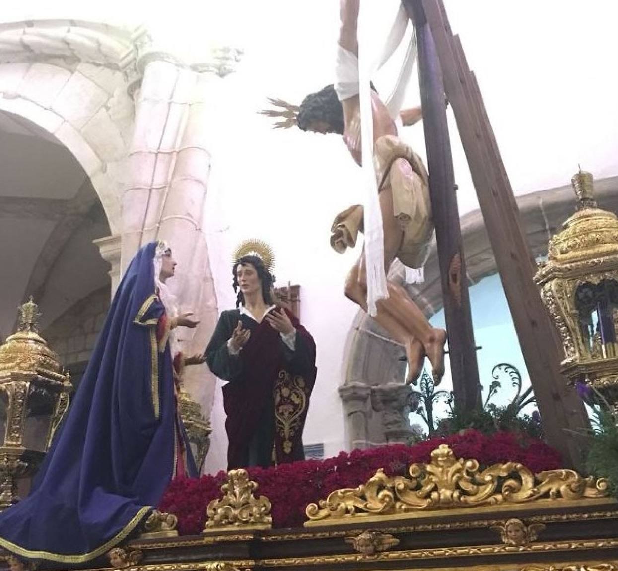 La tradicional Procesión de las Banderas y el Descendimiento lucirán este Jueves Santo