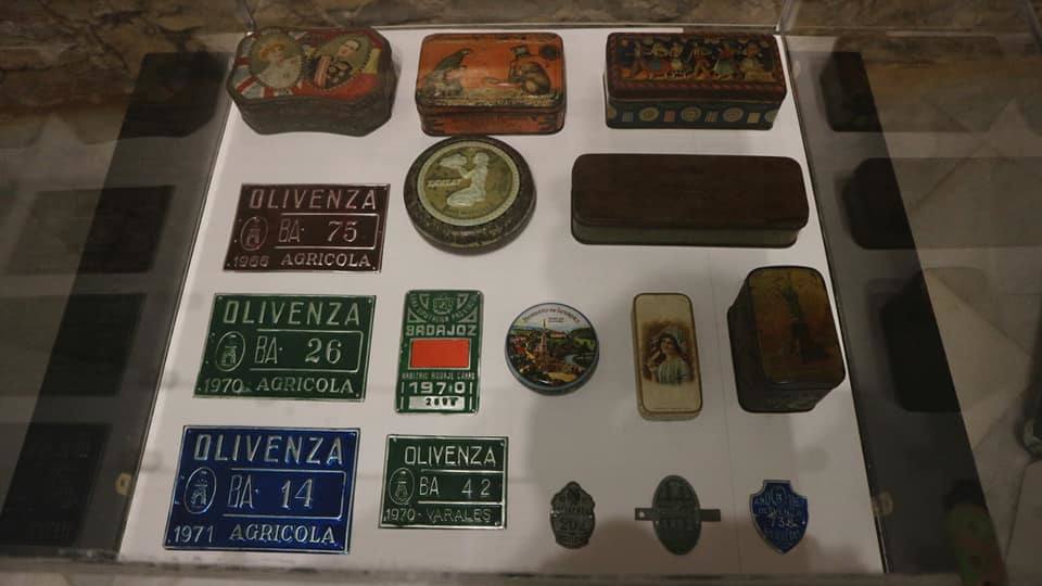 El Museo de Olivenza abre una exposición sobre la hojalatería