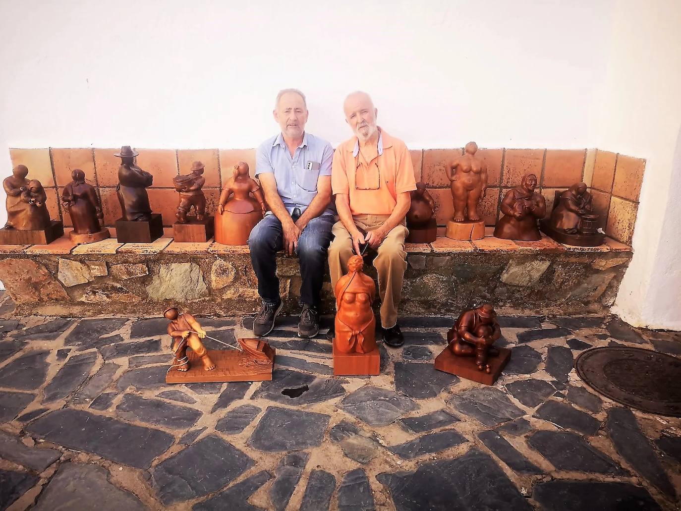 Pedro Monago dona al Museo de Olivenza una selección de doce esculturas