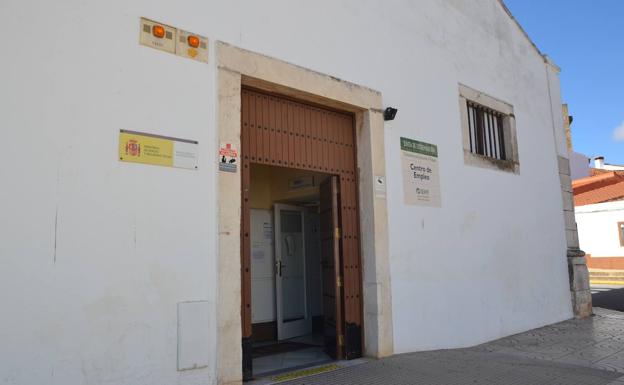 El Ayuntamiento oferta ocho puestos de trabajo desde el Programa Municipal de Empleo