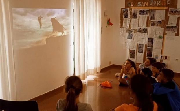Niños y jóvenes de las pedanías oliventinas siguen beneficiándose del Programa 'Diviértete'