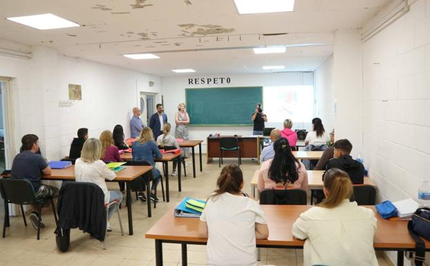 30 alumnos se formarán en cocina y montaje eléctrico con las Escuelas Profesionales 'La Encina III'