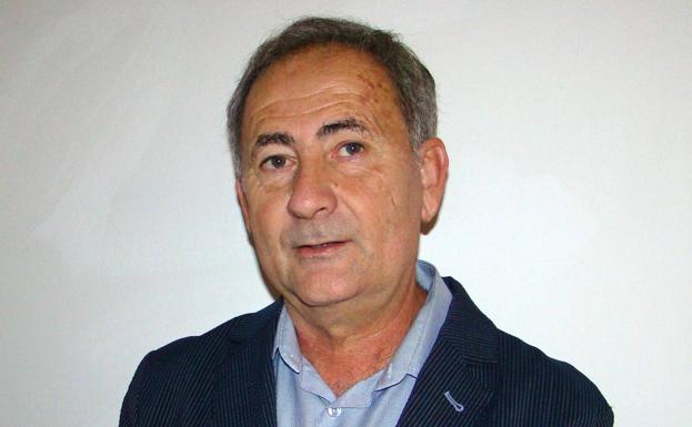 Miguel Ángel Vallecillo presenta su libro 'Sobre la fundación de las capellanías en Olivenza. La preparación ante la muerte y la salvación del alma'