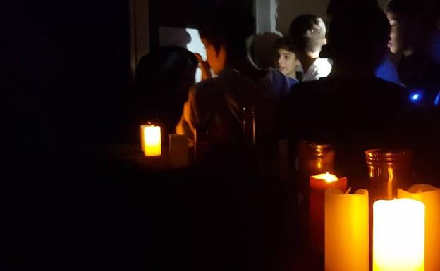 Unos cien jóvenes disfrutaron del Escape Room de Halloween en el Espacio para la Creación Joven