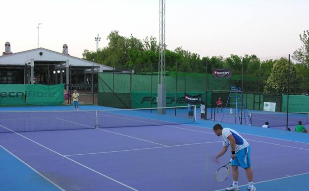 Abiertas las inscripciones para la I Liga de Tenis 'Comarca de Olivenza'