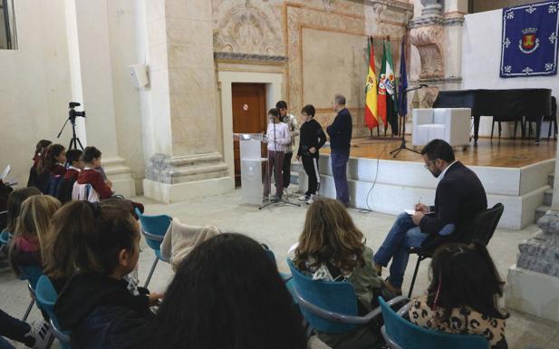 Celebrada la sesión del VI Pleno Infantil en la Capilla del Convento San Juan de Dios
