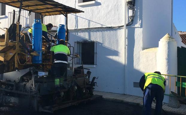 El Plan de Asfaltado de las pedanías ya se está desarrollando