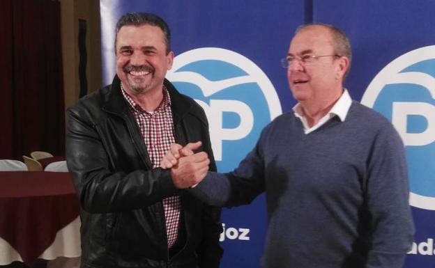 Julio Pámpano: «Quiero acabar con el miedo a decir en Puebla de la Calzada que se es del Partido Popular»