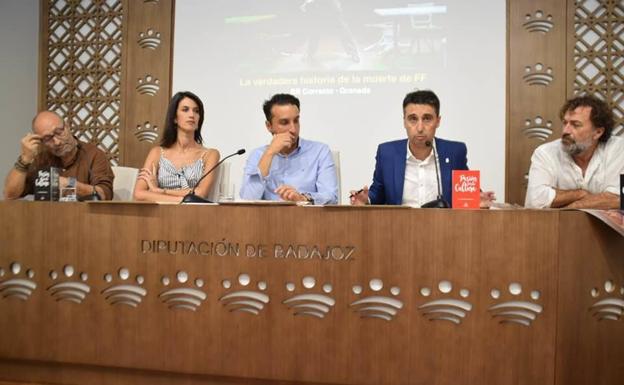 La 38ª Edición del «Festival Nacional Vegas Bajas de Teatro» ha sido presentada en la sede de la Diputación Provincial de Badajoz