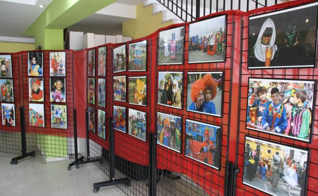 La Casa de la Cultura acoge la exposición 'Las imágenes simpáticas del Carnaval'