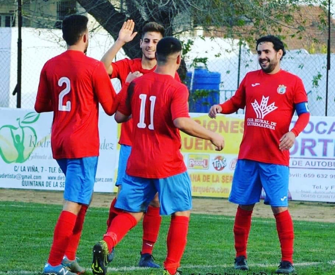 El CD Quintana buscará mañana la tercera victoria consecutiva en Casas de Don Pedro