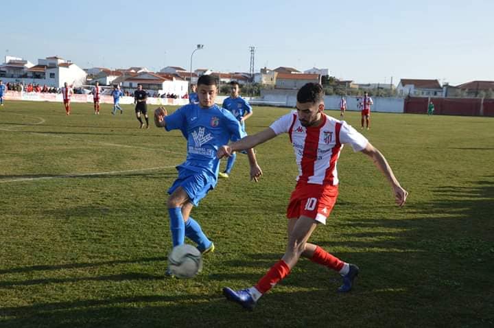 El CD Quintana suma un punto ante Malpartida que le aupa al primer puesto de la tabla