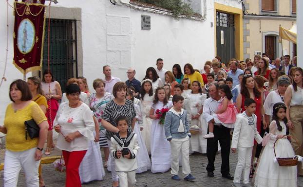 Quintana celebró la tradicional procesión del Corpus Christi