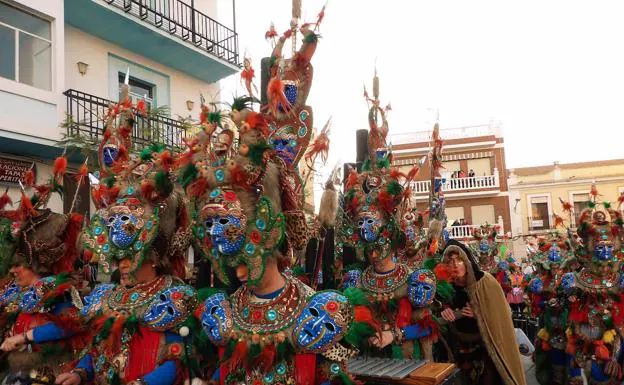 La originalidad, el color y la diversión protagonizaron el carnaval de Quintana