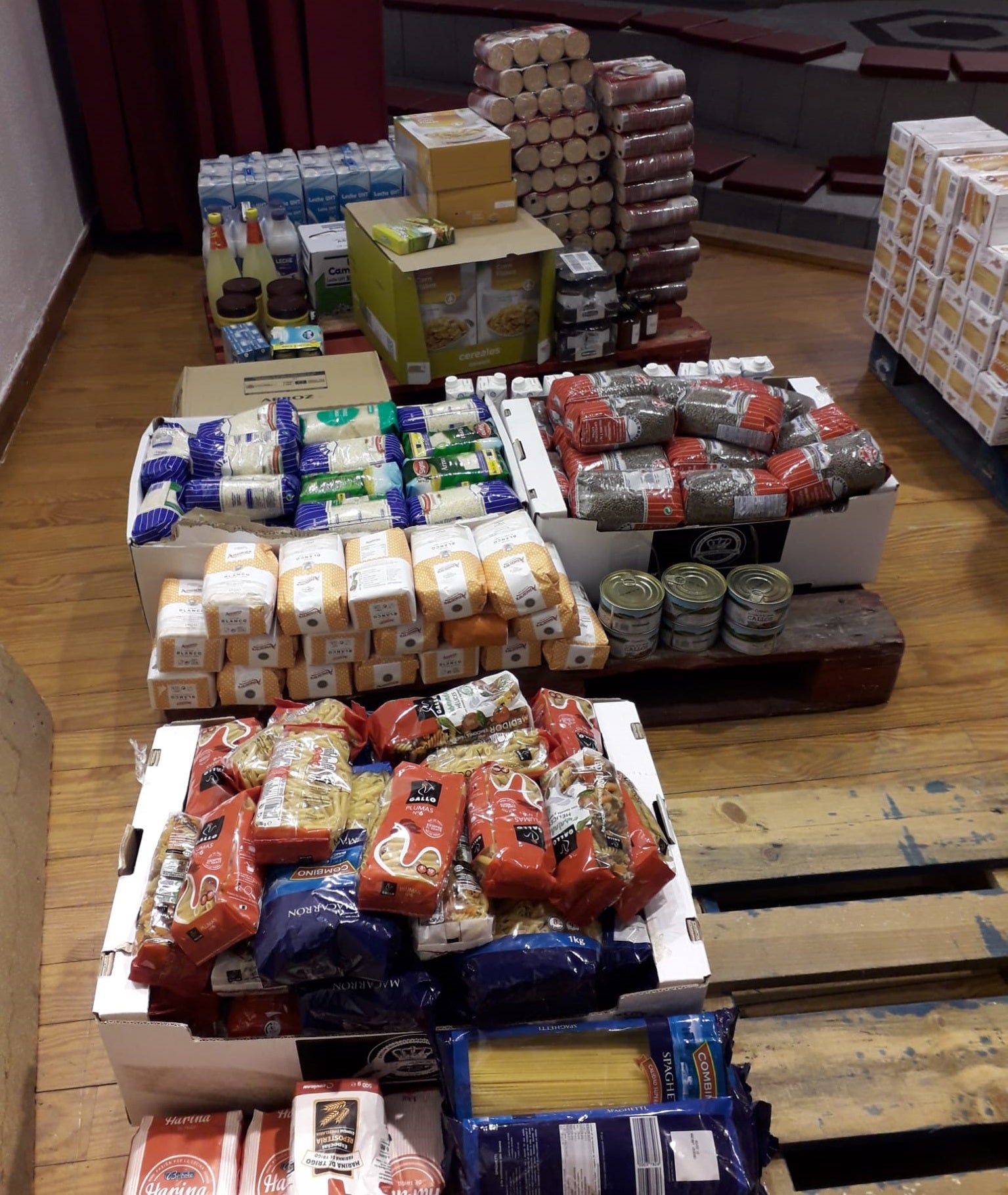 ActúaQuintana reparte semanalmente alimentos a las familias más necesitadas durante la crisis