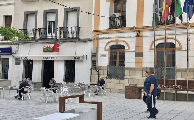 Quintana entra en la fase 3 con más aforo en los comercios, bares y celebraciones