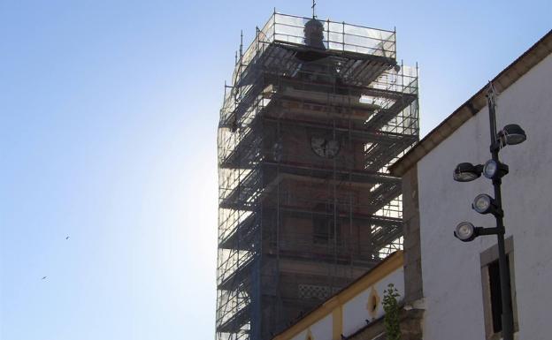 Las obras de la torre de la iglesia, a punto de finalizar